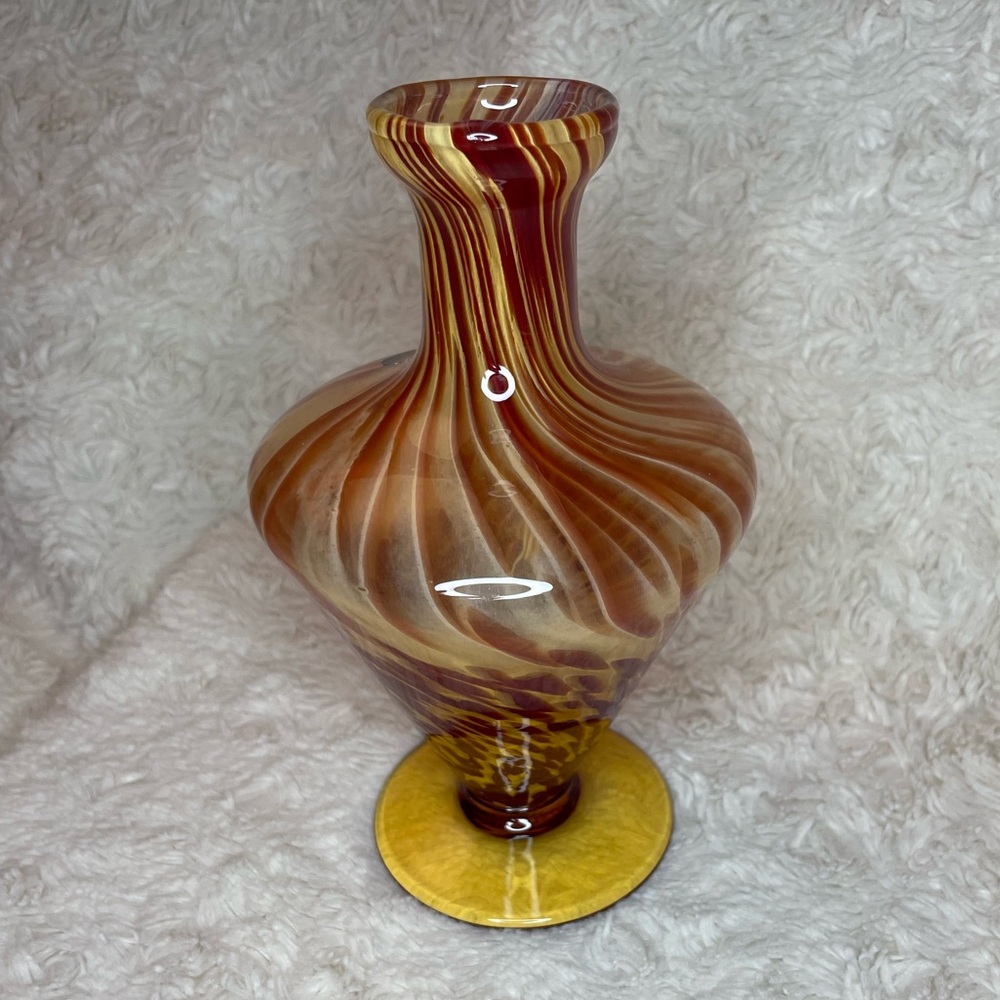 Vintage Italian White Cristal Hand Made Stretched Swirled Pedestal Vase